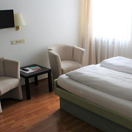 Hotel Ulmer Spatz ภายนอก รูปภาพ