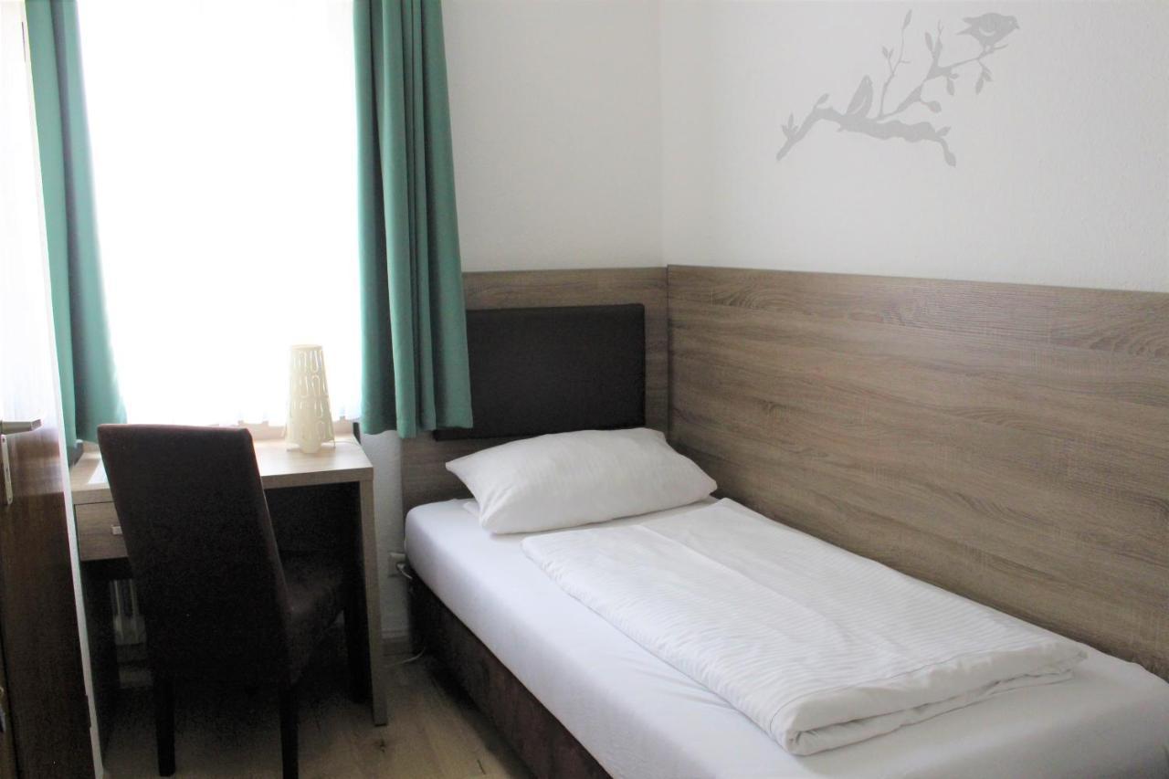 Hotel Ulmer Spatz ภายนอก รูปภาพ