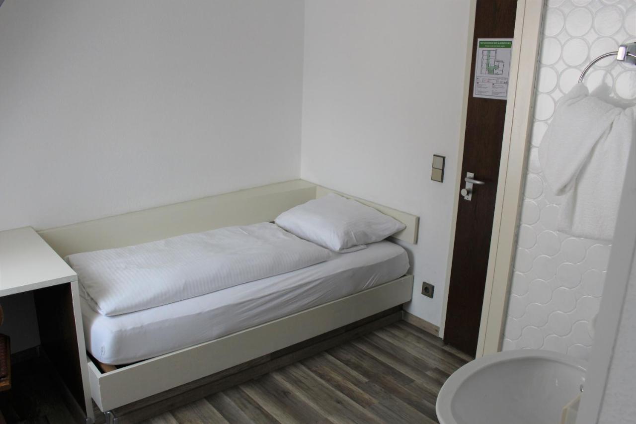 Hotel Ulmer Spatz ภายนอก รูปภาพ